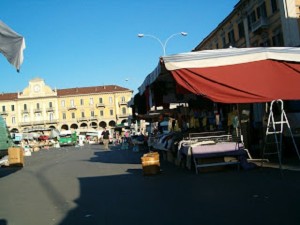 piazza_garibaldi_mercato