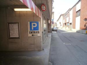Parcheggio via Parma 1