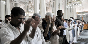 Foto LaPresse 08-08-2013 Roma Cronaca Termina oggi la festività islamica del Ramadan, fedeli in preghiera alla Moschea di Roma