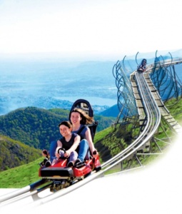 Alpine Coaster: le montagne russe sulla cima del Mottarone [Il gusto del territorio] CorriereAl 1