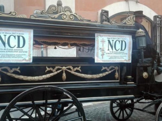 Ncd: funerale in carrozza! CorriereAl