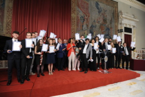 I chitarristi del "Vivaldi" vincitori di premi in concorsi nazionali e internazionali CorriereAl 1